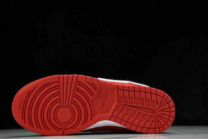 Nike Dunk Low GS “Valentine