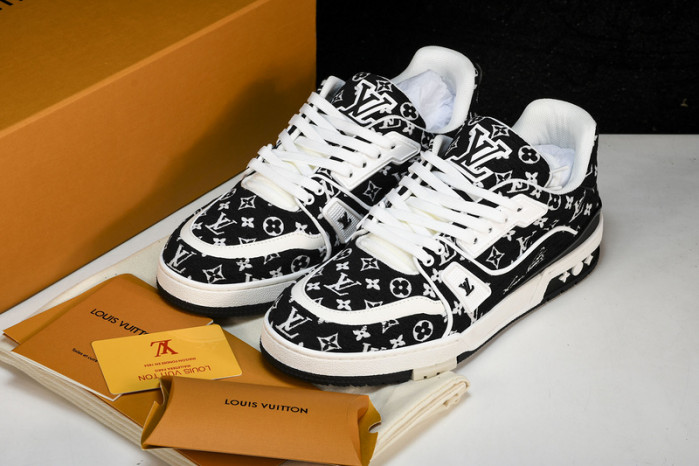 LV SNEAKER LOW  103004