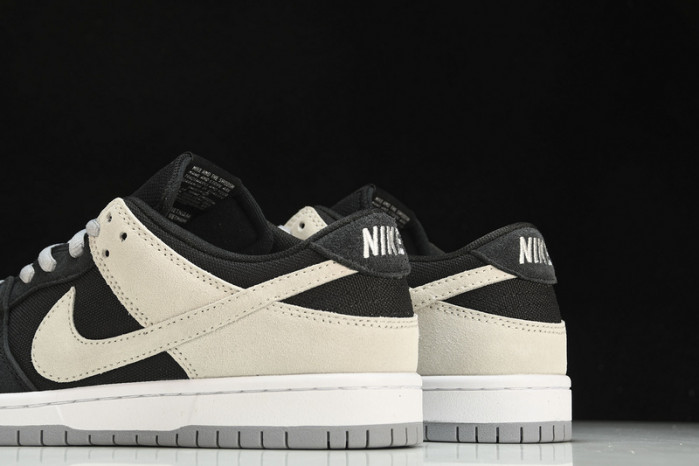 Nike Sb Zoom Dunk Low Pro Black/Wolf Grey-White-White 854866-001