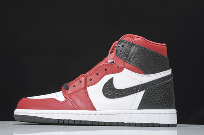 Air Jordan 1 Retro High Satin Snake Chicago CD0461-601