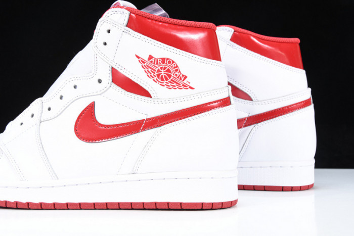 AIR Jordan 1 Retro Metallic Red (2017) 555088-103