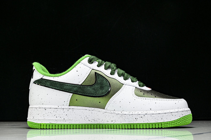 NIKE AIR FORCE 1 1