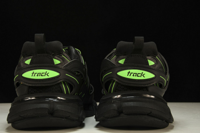 BLCG Track Trainer black green 542436 W2LA1 2042