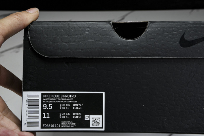 Nike Kobe 8 Protro “Radiant Emerald”  FQ3549-101