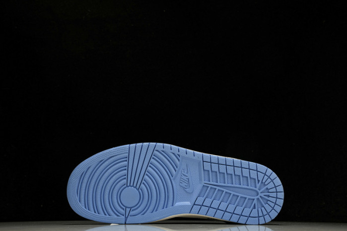 AIR JORDAN 1RETRO HIGH OGD    M7866 180