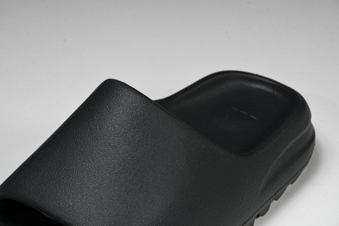 Yeezy Slide Onyx  HQ6448