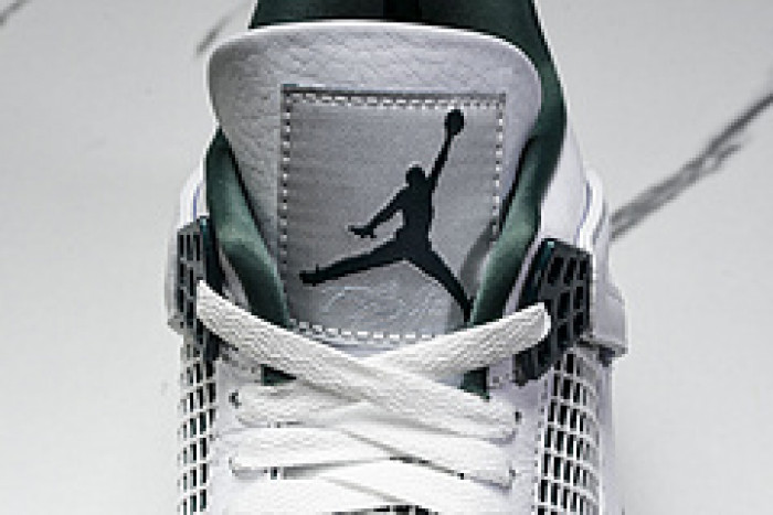 Air Jordan 4 Retro "Oxidized Green"   FQ8138-103