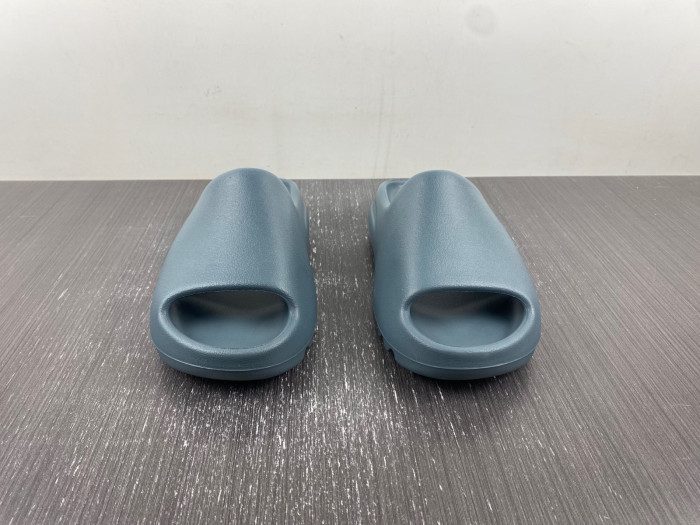 YEEZY SLIDE “Slate Marine” ID2349