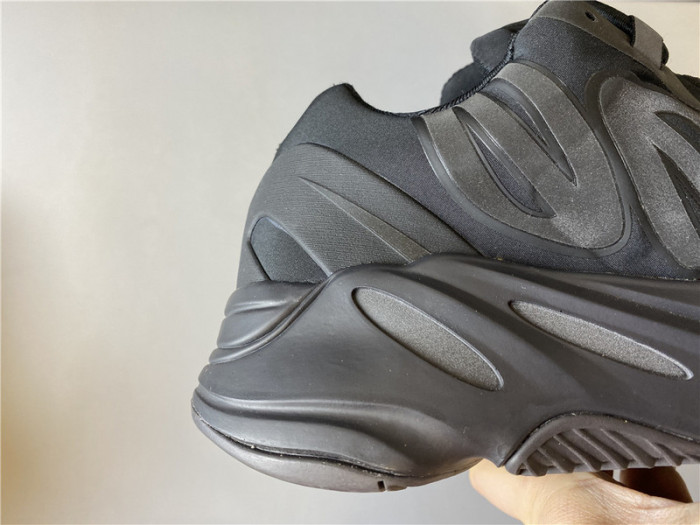 ADIDAS YEEZY BOOST 700 MNVN TRIPLE BLACK - FV4440