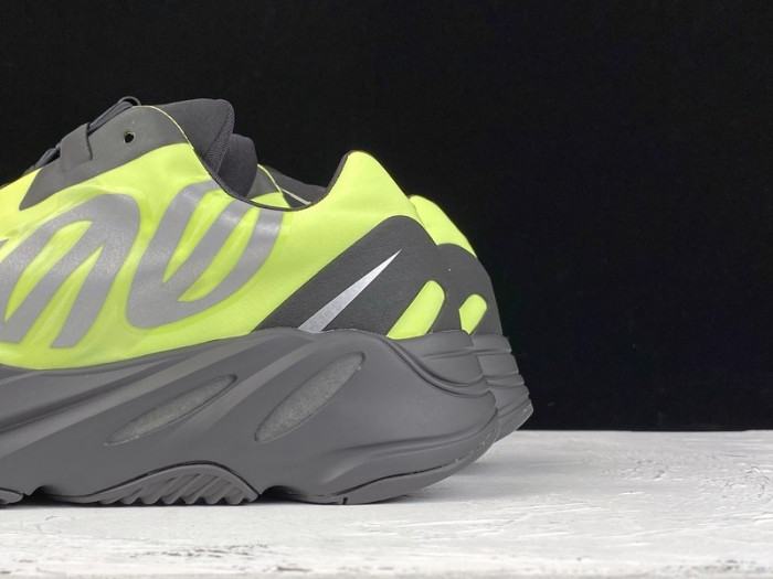 ADIDAS Yeezy Boost 700 MNVN Phosphor  FY3727